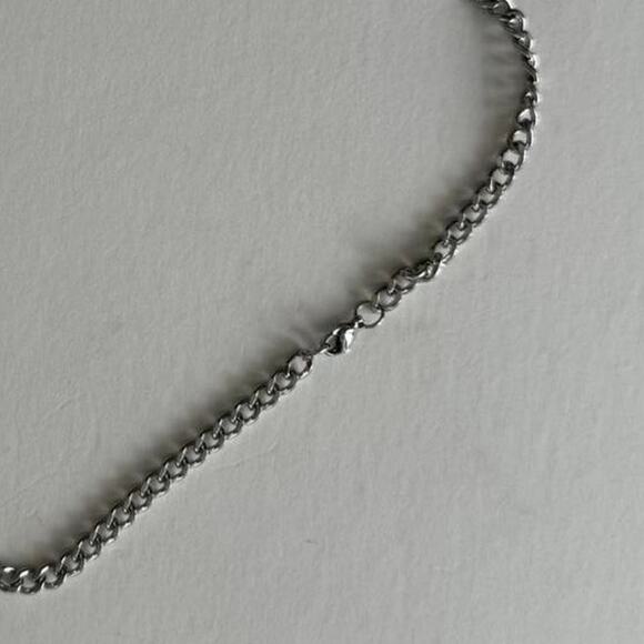 Y2K Silver Cuban Chain Necklace Stainless Steel 20 Inch Unisex Jewelry - Picture 6 of 7